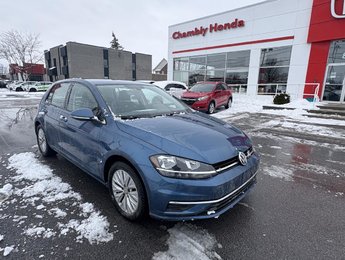 Volkswagen Golf Comfortline MANUELLE I 5 PORTES I CARPLAY I 2 SETS DE MAGS I CARPLAY I CAMERA I SIEGES CHAUFFANTS I 2021