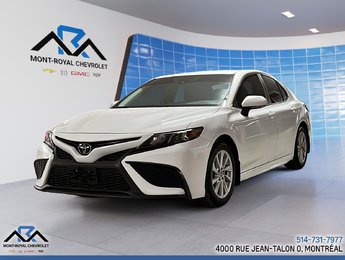 Toyota Camry SE 2022