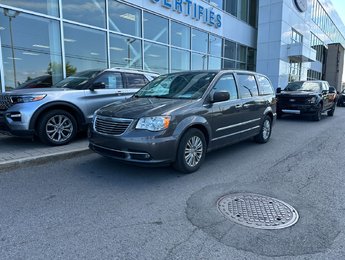 Chrysler Town & Country TOURING | CUIR | NAV | VOLANT CHAUFF | 2016