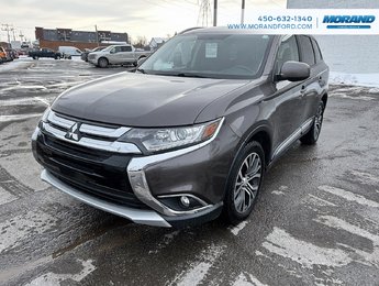 Mitsubishi Outlander ES 2016