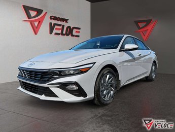 Hyundai ELANTRA Preferred IVT 2026