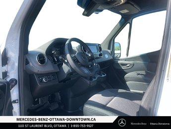 2024 Mercedes-Benz ESprinter 170 Wheelbase High Roof RWD