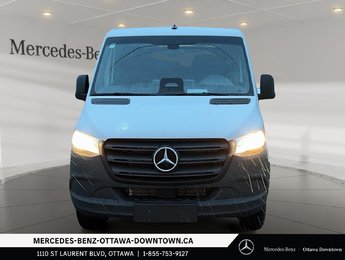 2025 Mercedes-Benz Sprinter 2500 144 Wheelbase Standard Roof RWD