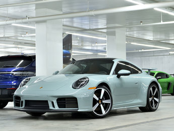 2025 Porsche 911 Carrera Coupe / Aerokit / Sport Package / BOSE