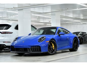 Porsche 911 Carrera 4 GTS Coupe / PCCBs / Front Axle / BOSE 2025