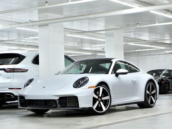 Porsche 911 Carrera / Premium Package / Sport Exhaust / BOSE 2025