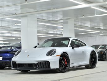 2025 Porsche 911 Carrera 4 GTS Coupe / Premium Package / BOSE
