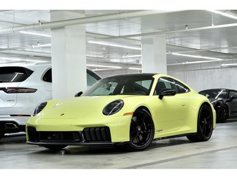 Porsche 911 Carrera 4 GTS Coupe 2025