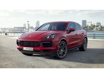 Porsche Cayenne AWD / Premium Package /Air Suspension / Hitch 2022