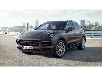 2023 Porsche Cayenne E-Hybrid AWD / Premium Package