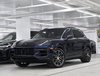 Porsche Cayenne / Premium Package Plus / Hitch / Adaptive Cruise 2024