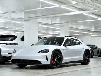 2025 Porsche Taycan 4S Cross Turismo AWD / Premium + Performance Pack