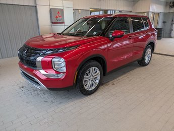New Mitsubishi Vehicles in Inventory in Gatineau