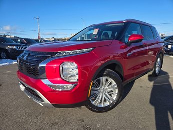 Mitsubishi Outlander Plug-In Hybrid LE 2025