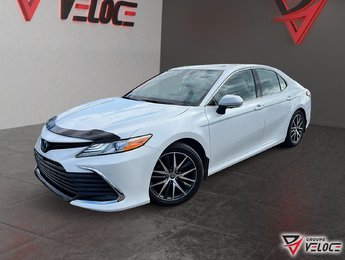 2022 Toyota Camry HYBRIDE XLE