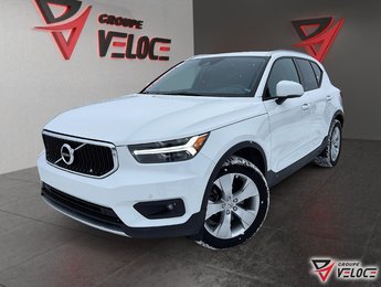 Volvo XC40 *MOMEMTUM CUIR AWD* 2022