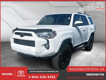 Toyota 4Runner SR5 7 PASSENGER 2021