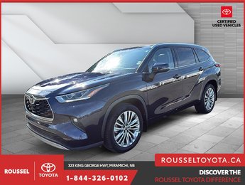 2022 Toyota Highlander Platinum