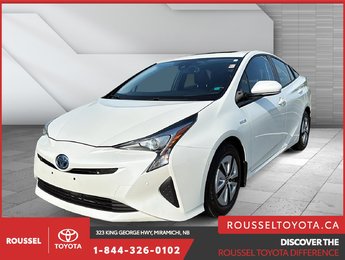 2017 Toyota Prius TECHNOLOGY PACK