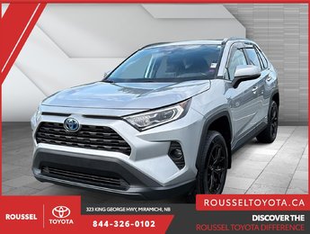 Toyota RAV4 Hybrid XLE 2021