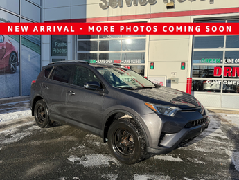 2018 Toyota RAV4 LE AWD