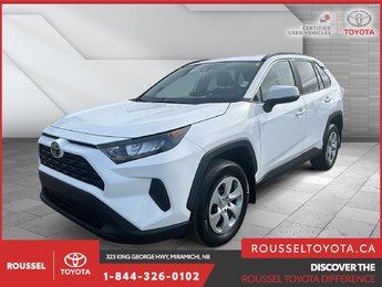 2021 Toyota RAV4 LE