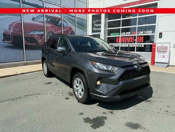 Toyota RAV4 LE 2021