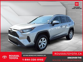 Toyota RAV4 LE 2021