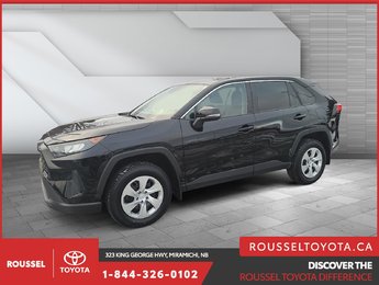 2022 Toyota RAV4 LE