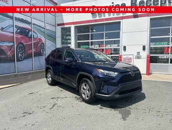 Toyota RAV4 XLE 2022