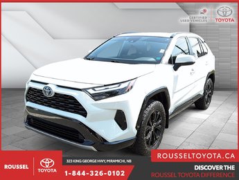 2022 Toyota RAV4 Hybrid SE