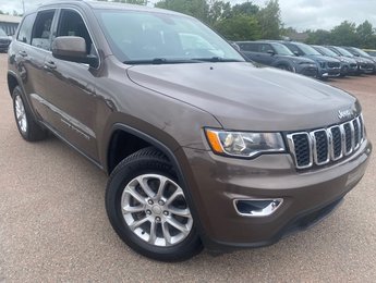 2021 Jeep GRAND CHEROKEE LAREDO