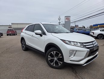 2020 Mitsubishi Eclipse Cross SE | Cam | USB | HtdSeats | XM | Warranty to 2029