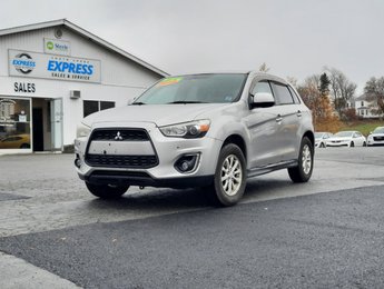 2015 Mitsubishi RVR SE