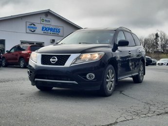 2016 Nissan Pathfinder SV