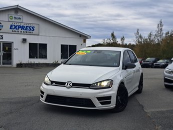 2016 Volkswagen Golf R BASE