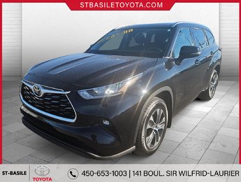 2020 Toyota Highlander XLE AWD CUIR TOIT MAGS  8 PASSAGERS APPLE CARPLAY