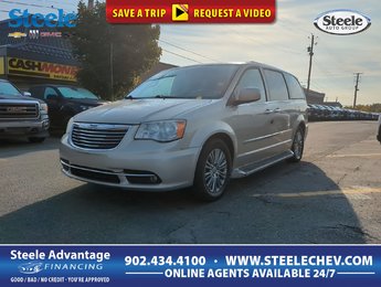 2014 Chrysler Town & Country Touring