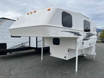 2023 NORTHERN LITE EXLE 8-11 Dry Bath