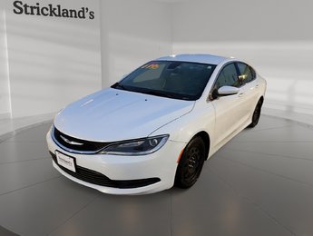2016 Chrysler 200 LX
