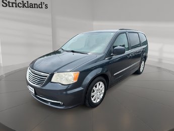 2013 Chrysler Town and Country Touring Wagon