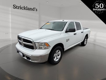 2022 Ram RAM 1500 Classic Crew Cab 4x4 (DS) SLT (140.5 WB 5'7 Box) SWB