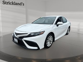 2024 Toyota Camry SE AWD