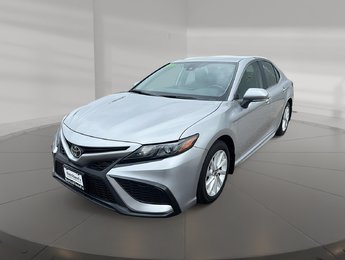 2024 Toyota Camry SE AWD
