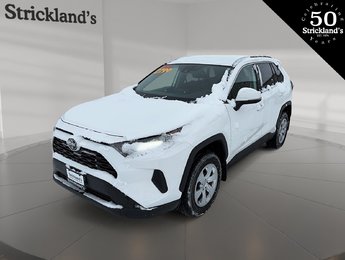 2021 Toyota RAV4 LE FWD