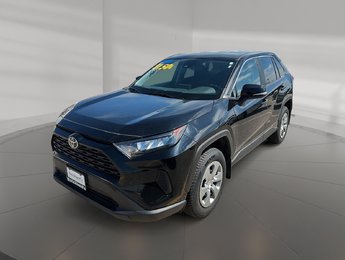2022 Toyota RAV4 LE AWD