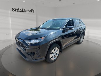 2022 Toyota RAV4 LE AWD