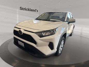 2022 Toyota RAV4 LE AWD