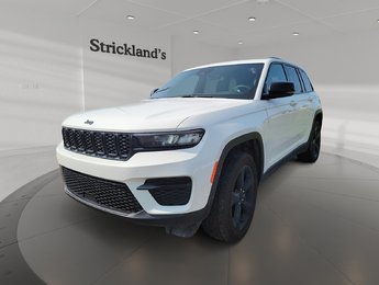 2023 Jeep Grand Cherokee 4X4 Laredo