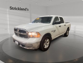 2023 Ram RAM 1500 Classic Crew Cab 4x4 (DS) SLT (140.5 WB 5'7 Box) SWB